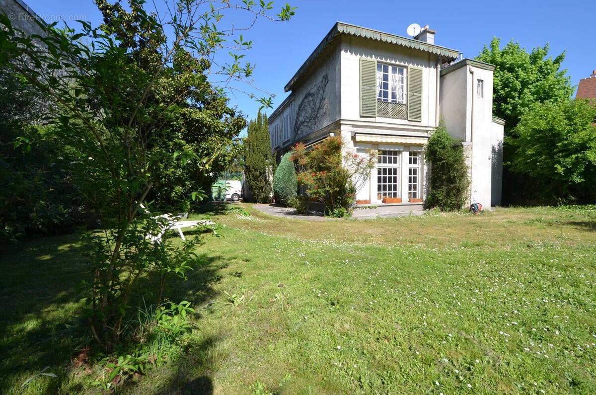 Maison à CROISSY-SUR-SEINE