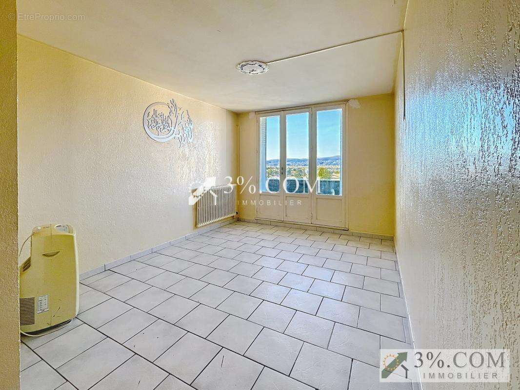 Appartement à MONTELIMAR