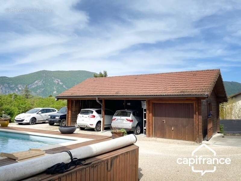 01300 cuzieu maison bois massif type chalet, 146 m² ,plain-pied terrasse, garage,piscine, terrain 1100 m2 - photo 16