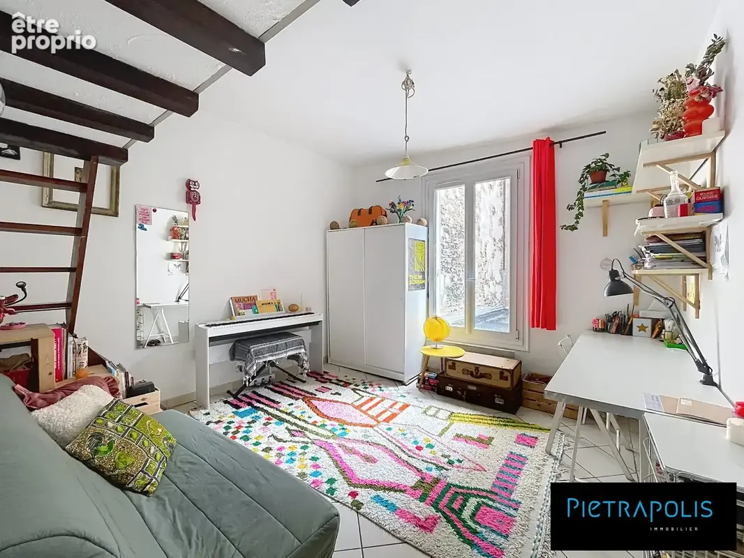 Appartement à PARIS-11E