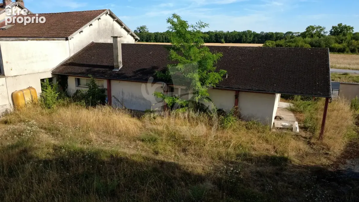 Terrain de 17 960 m2 avec 145 m2 de bâti - photo 5