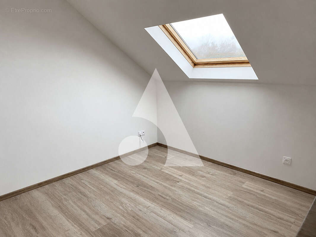 Appartement Barberaz 2 pièce(s) 14.85 m2 - photo 4