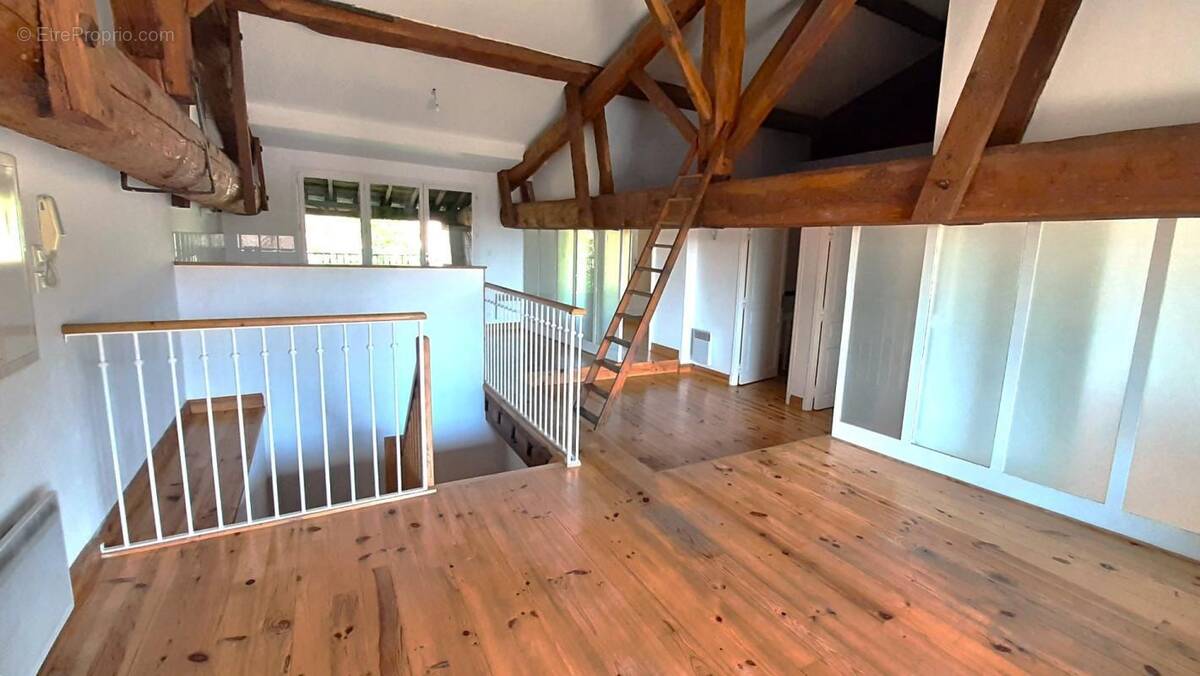 Appartement à CARCASSONNE