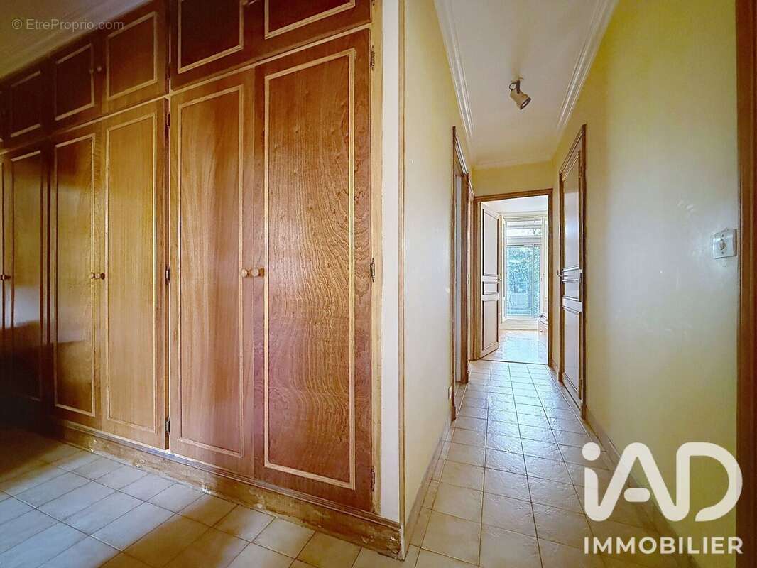 Photo 8 - Appartement à CLICHY