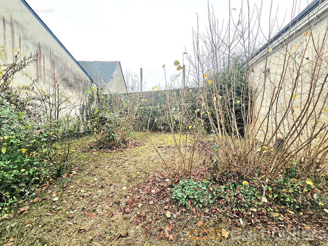 Maison à CIVRAY-DE-TOURAINE