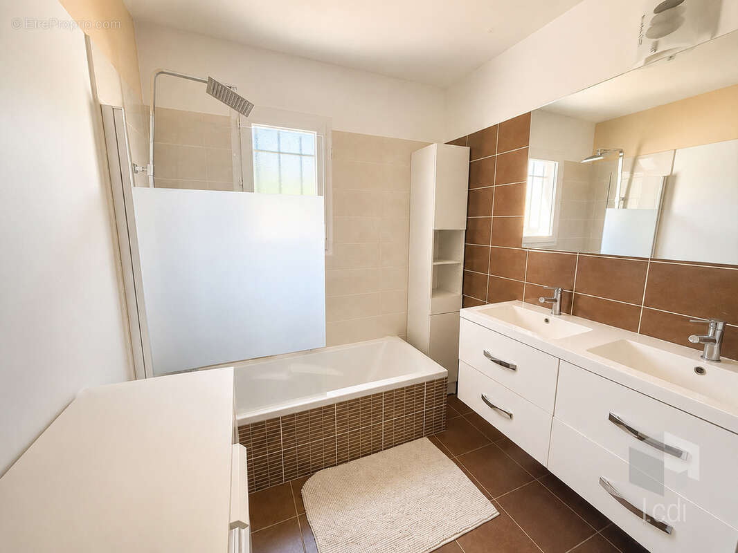 MALATAVERNE, maison de plain pied de 92 m2 - photo 12