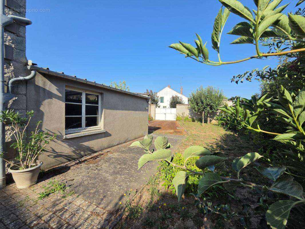  NOUVEAU PRIX : SOUS LA BARRE DES 200 000 € !  Une opportunité rare en plein centre-ville à 15 min d’Angerville - photo 9