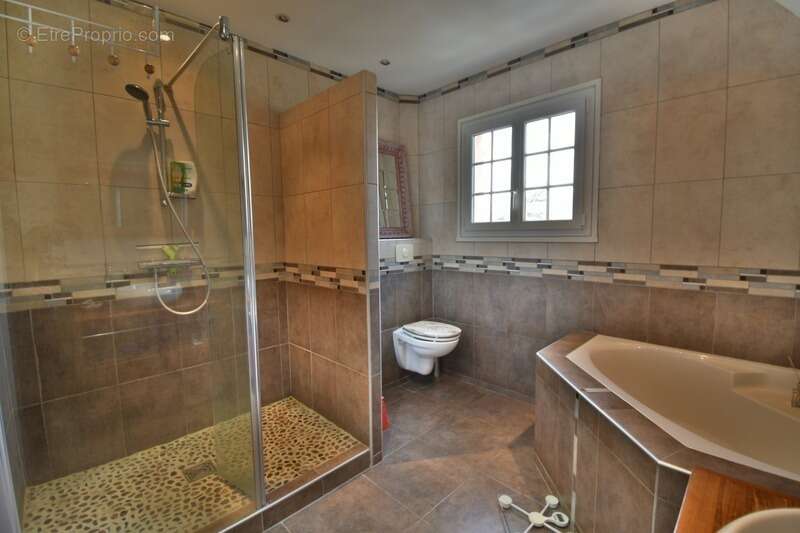 Maison à SAINT-PREST