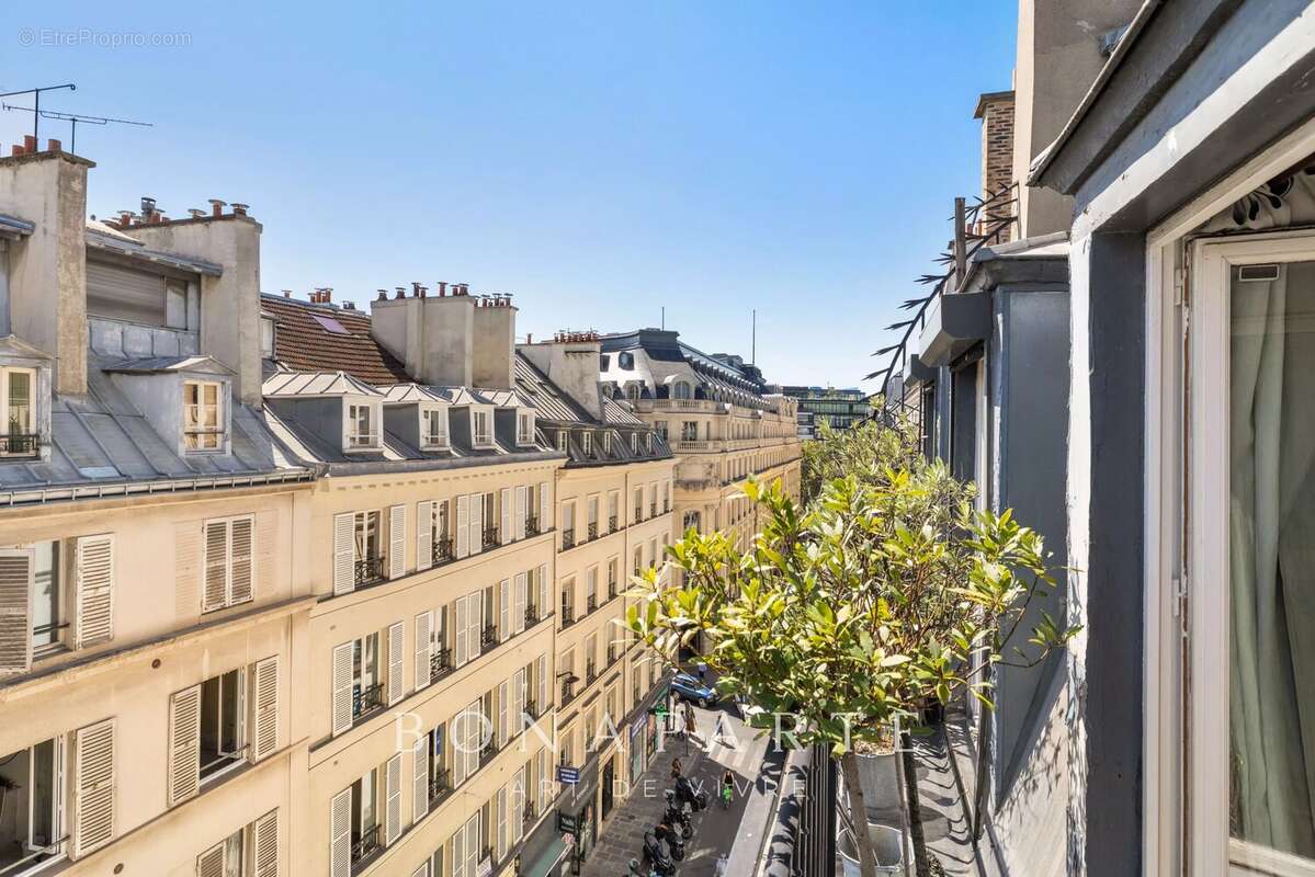 Paris 8ᵉ – Madeleine  Appartement 5 pièces avec balcon - photo 5