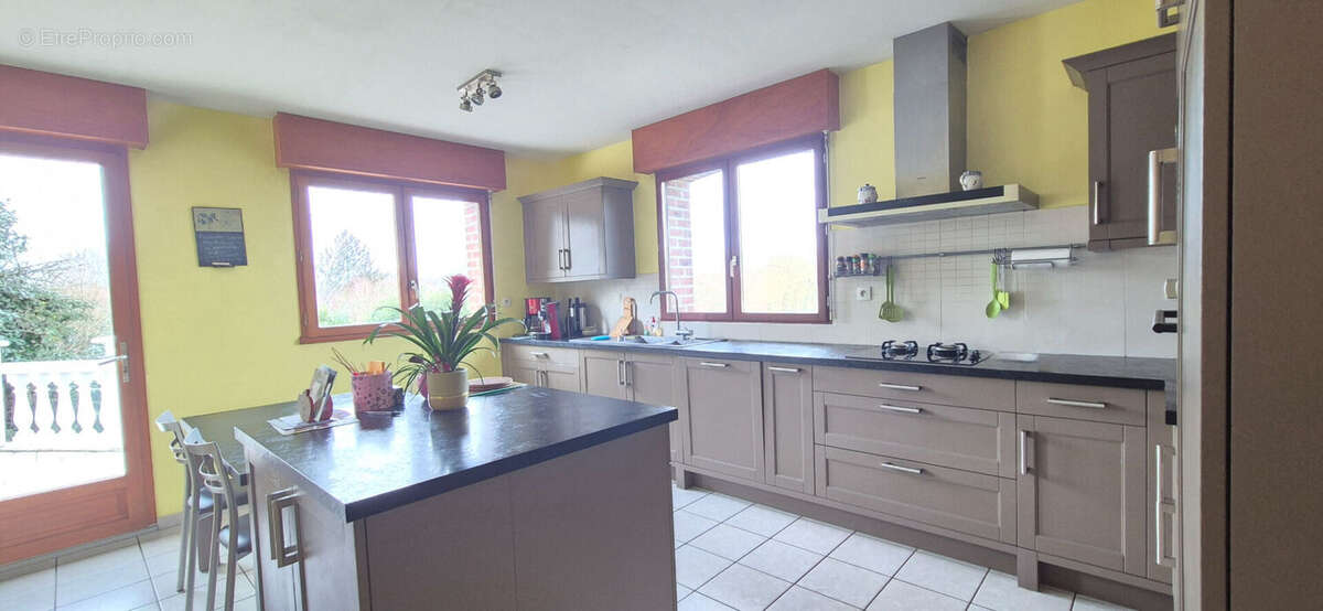 Maison à BRUAY-LA-BUISSIERE