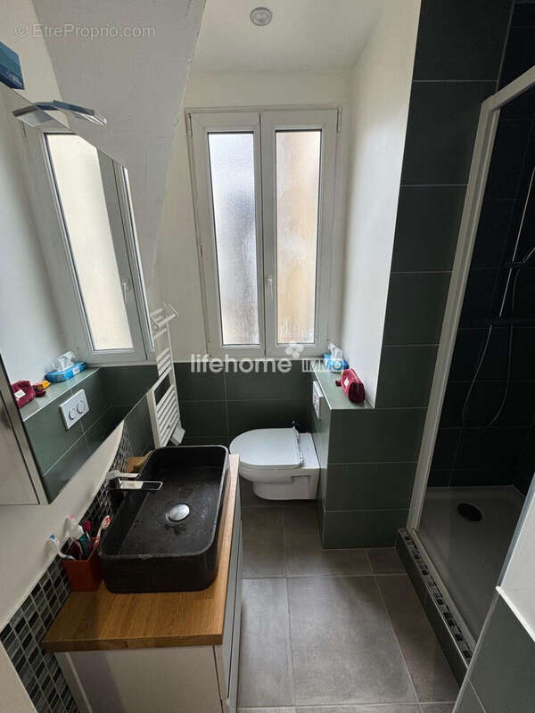 Appartement à PARIS-17E