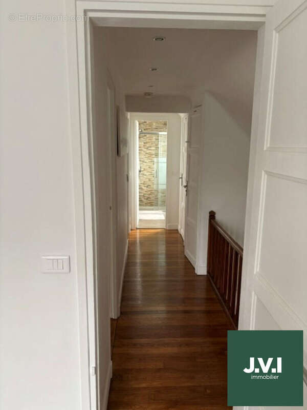 Maison à MONTMORENCY