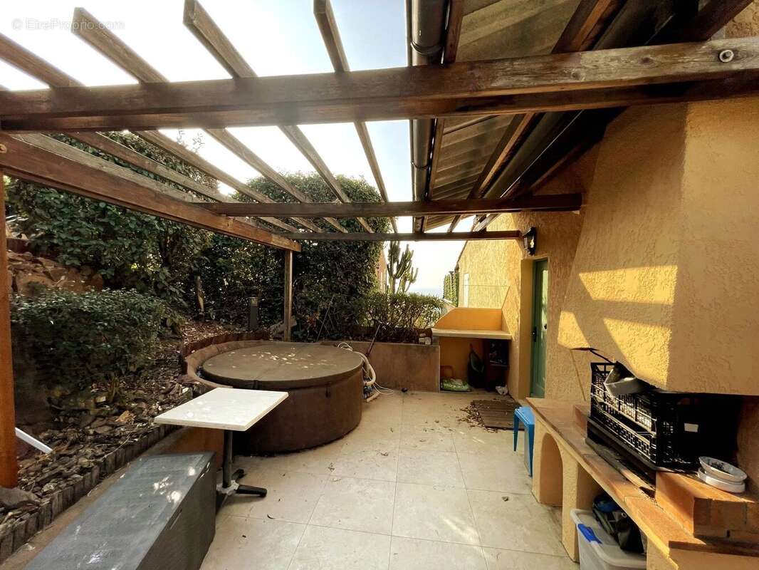 Appartement à THEOULE-SUR-MER