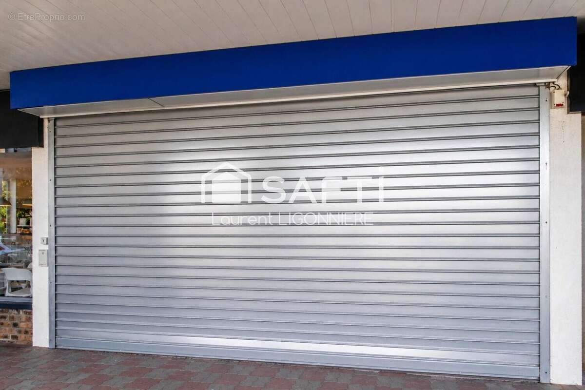 Commerce 58 m² à Santeny  - photo 6