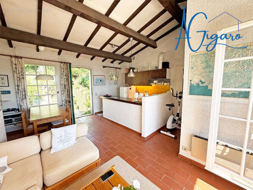 Appartement à LA CROIX-VALMER