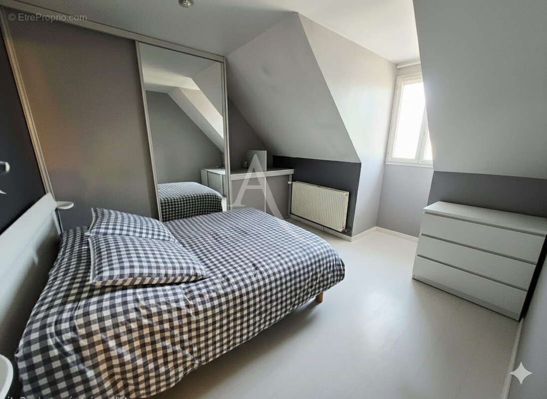 Maison à TREMBLAY-EN-FRANCE