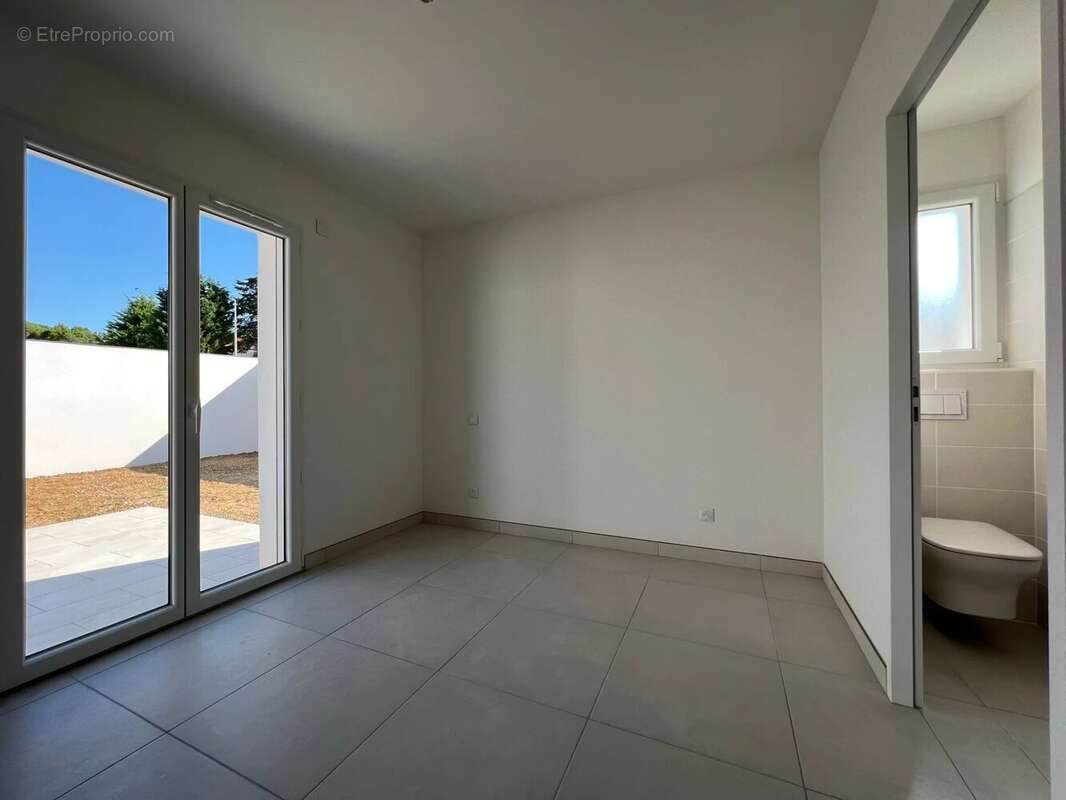 Maison à VAUX-SUR-MER