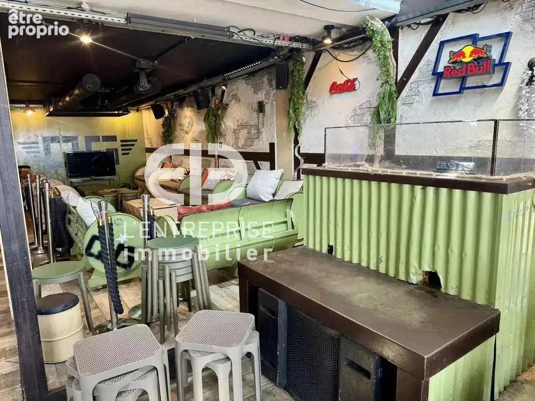À vendre — parts de société restaurant-bar-club 144 m² — port de saint-laurent-du-var - photo 2
