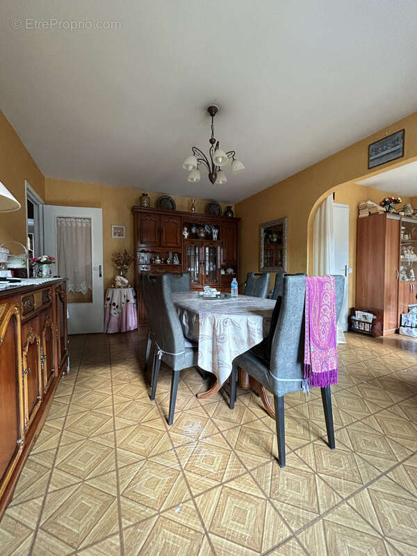 Appartement à BURES-SUR-YVETTE