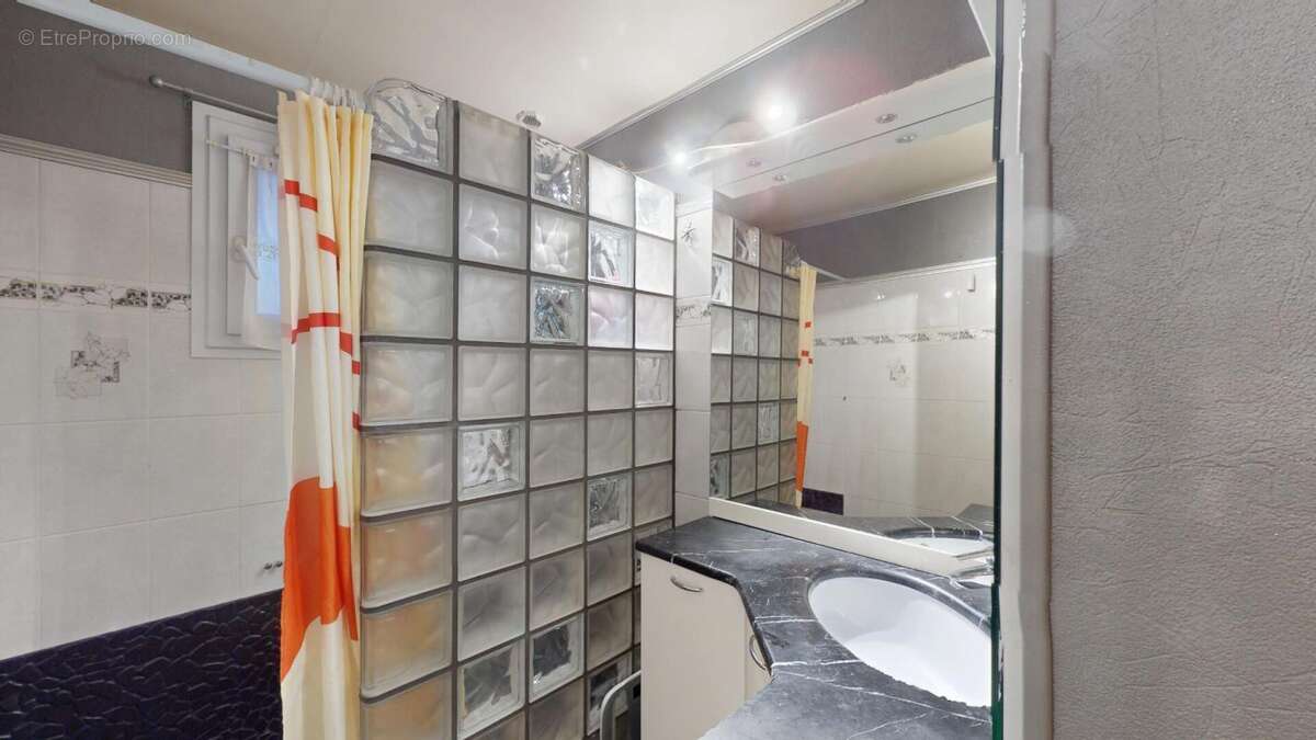 Maison familiale ou PMR  77 Chevru 7 pièce(s) 130 m2   230 000 - photo 6