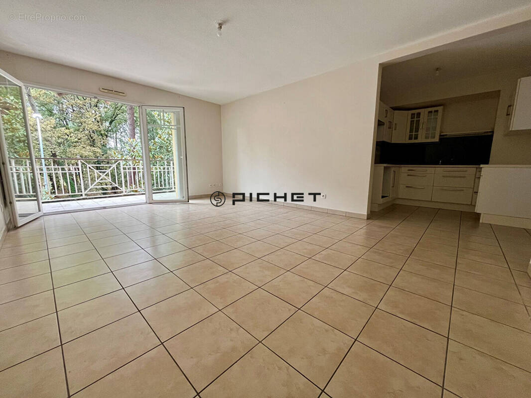 Appartement à GUJAN-MESTRAS