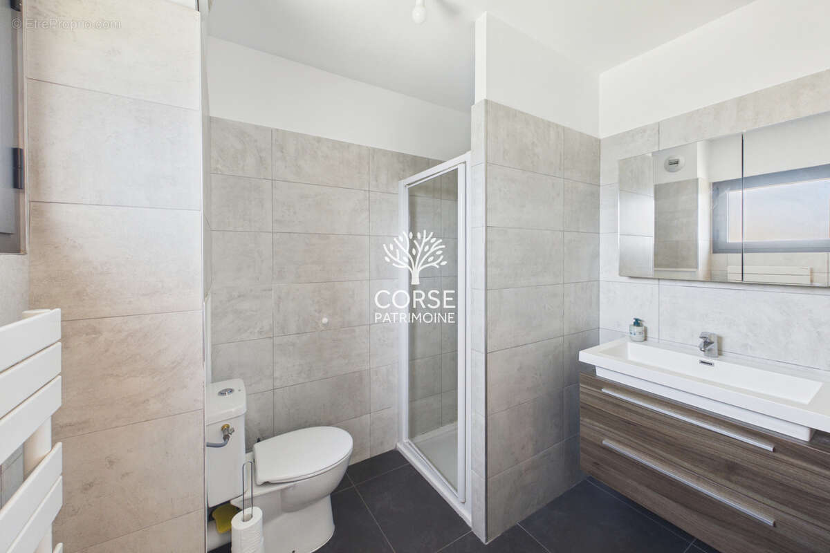 EXCLUSIVITE - Studio tout confort dans résidence de tourisme - photo 8