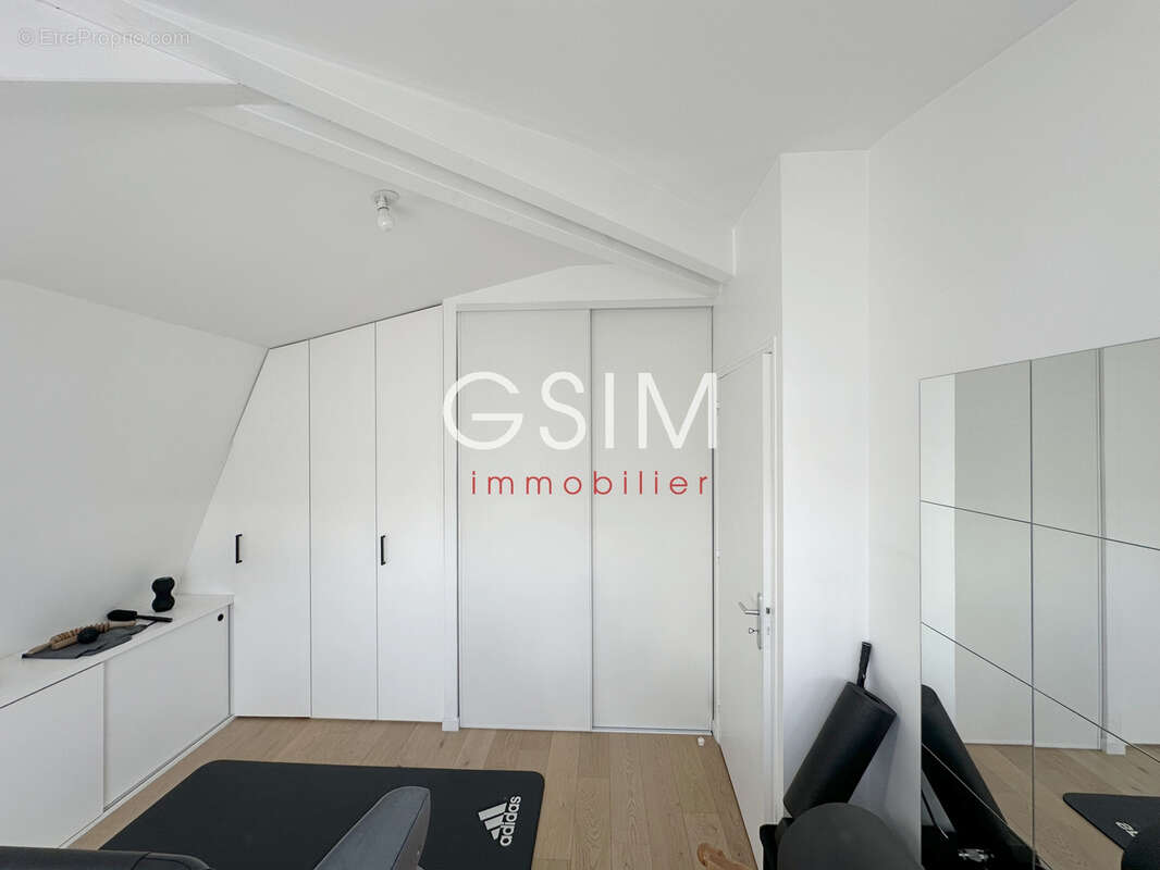 Appartement à SURESNES
