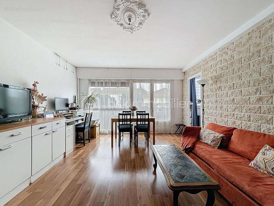 Appartement à BEZONS