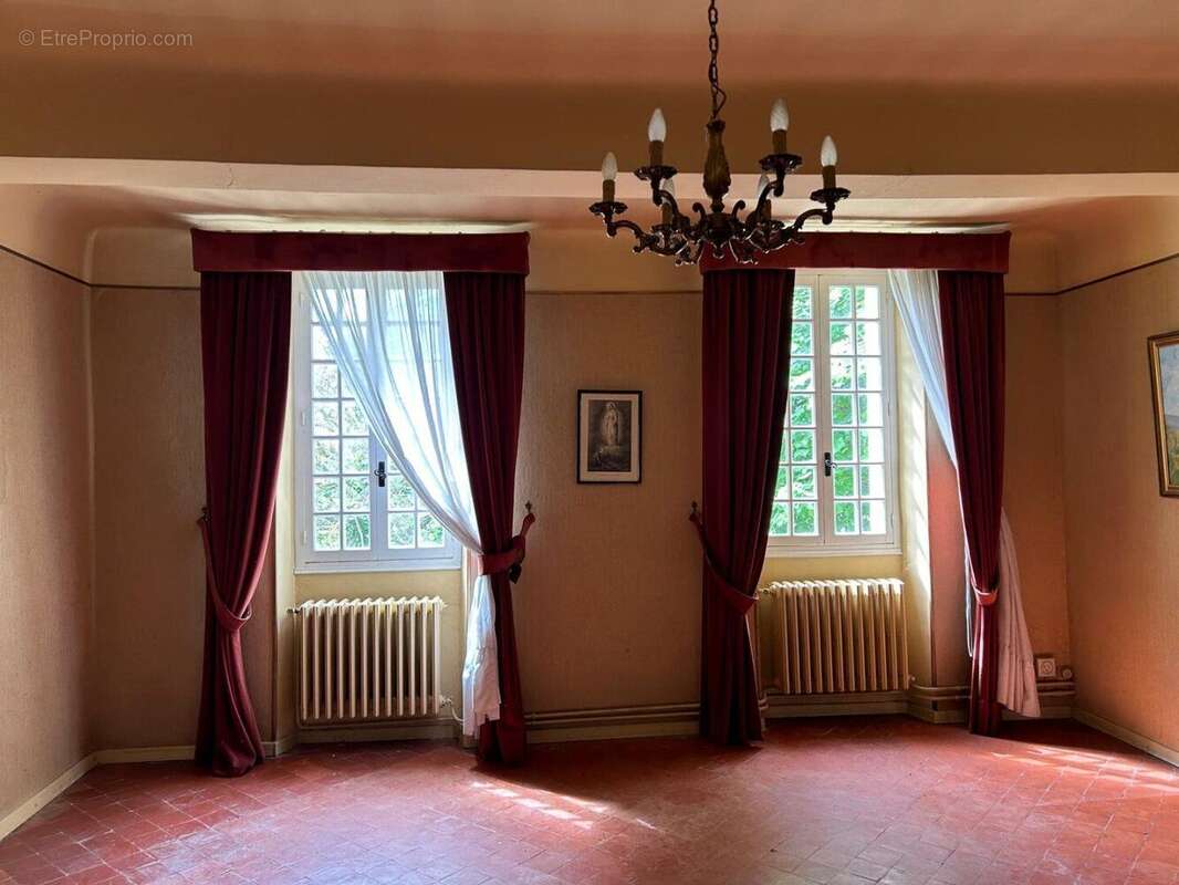Maison à MONTEUX