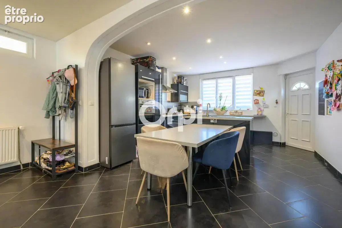 Maison 110m², Jardin, Stationnement - photo 4