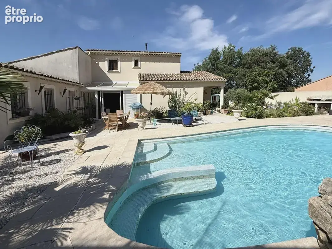 Maison haut de gamme 4 chambres 182 m2 + garage et dépendances - photo 3