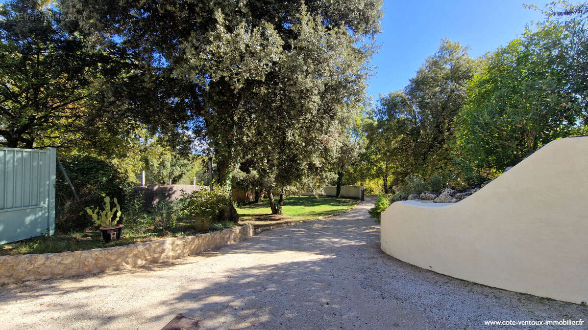 Maison à MALEMORT-DU-COMTAT