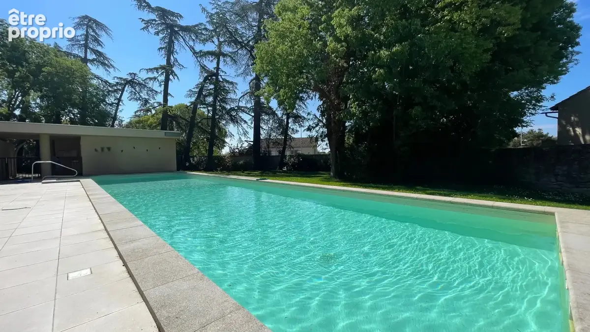 Uzès à pied, duplex esprit maison, piscine et 2 parkings - photo 3