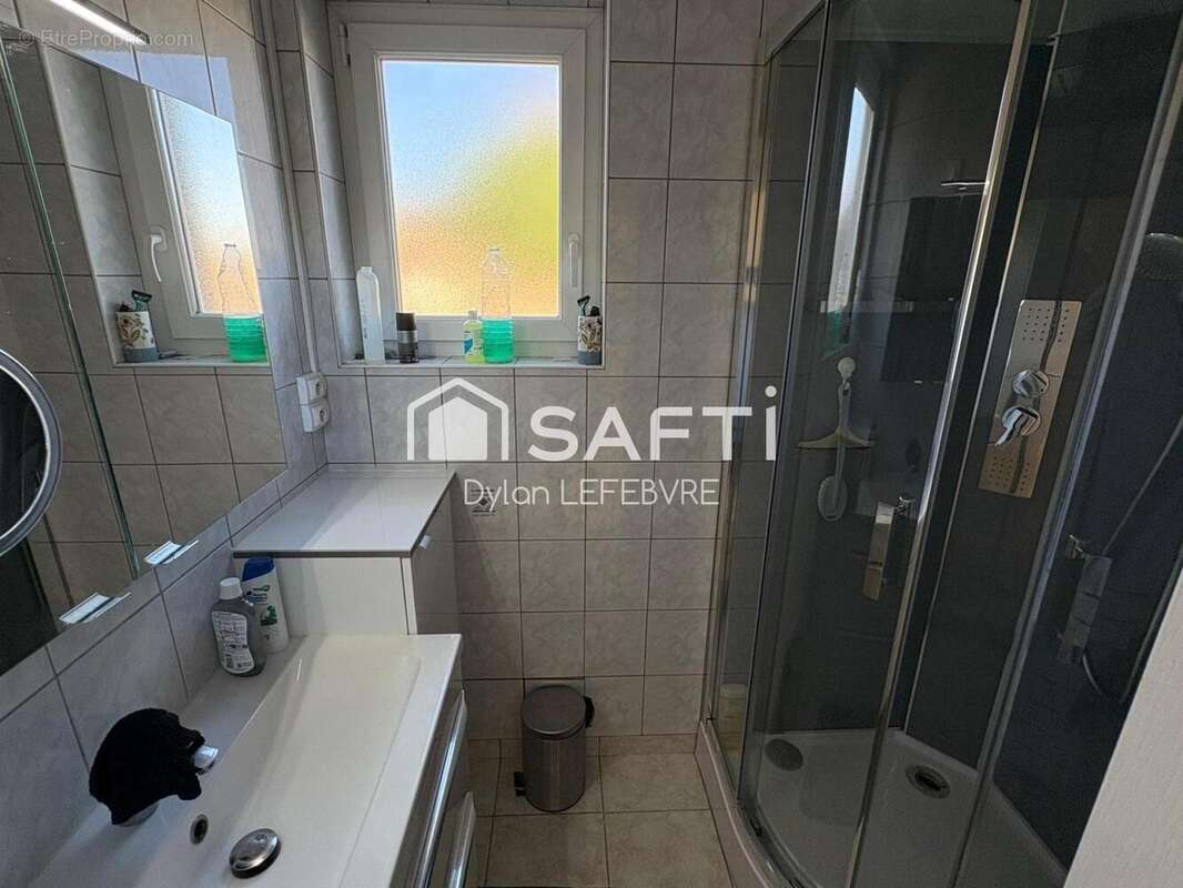 Photo 9 - Maison à LENCLOITRE