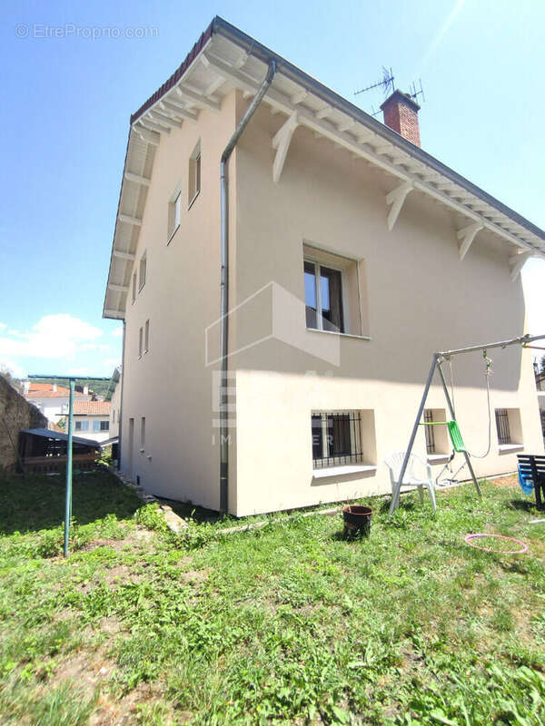 Maison à VALS-PRES-LE-PUY