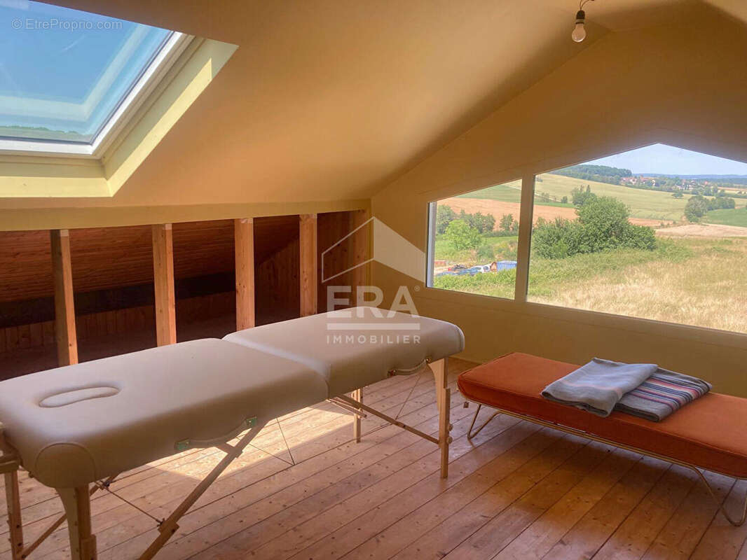 Demeure 220m² à mazerolles-le-salin - photo 13