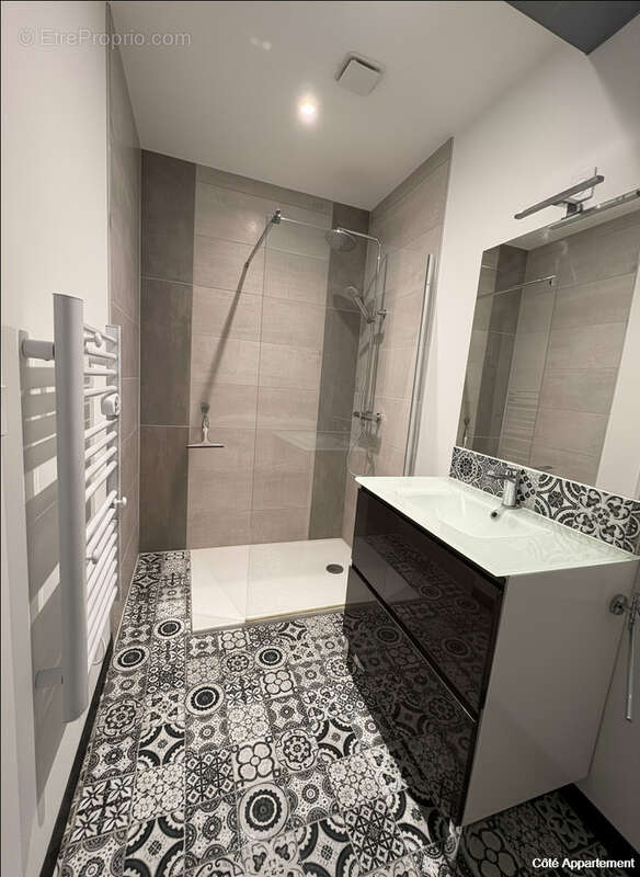 Maison à LA ROUXIERE