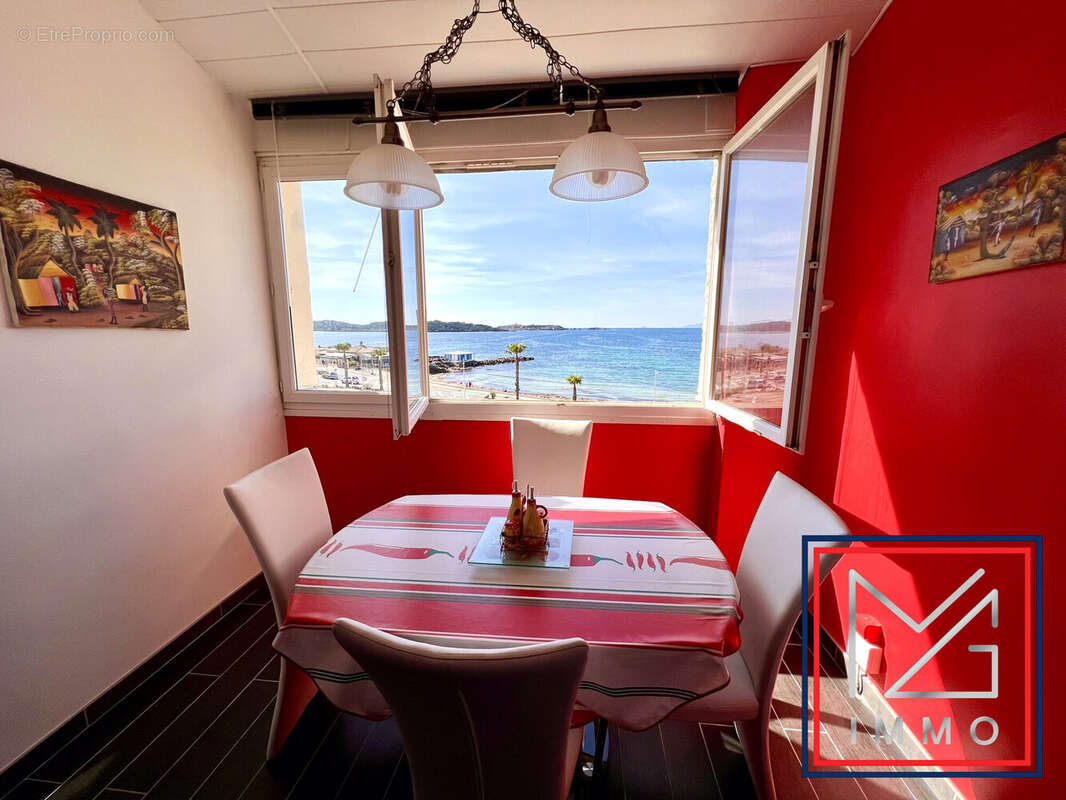 Appartement à SIX-FOURS-LES-PLAGES