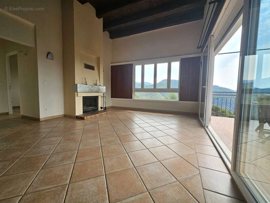 Villa Individuelle 4/5 pièces - 110 m² / Coaraze à 20 minutes de Contes et 45 min du Port de Nice - photo 9