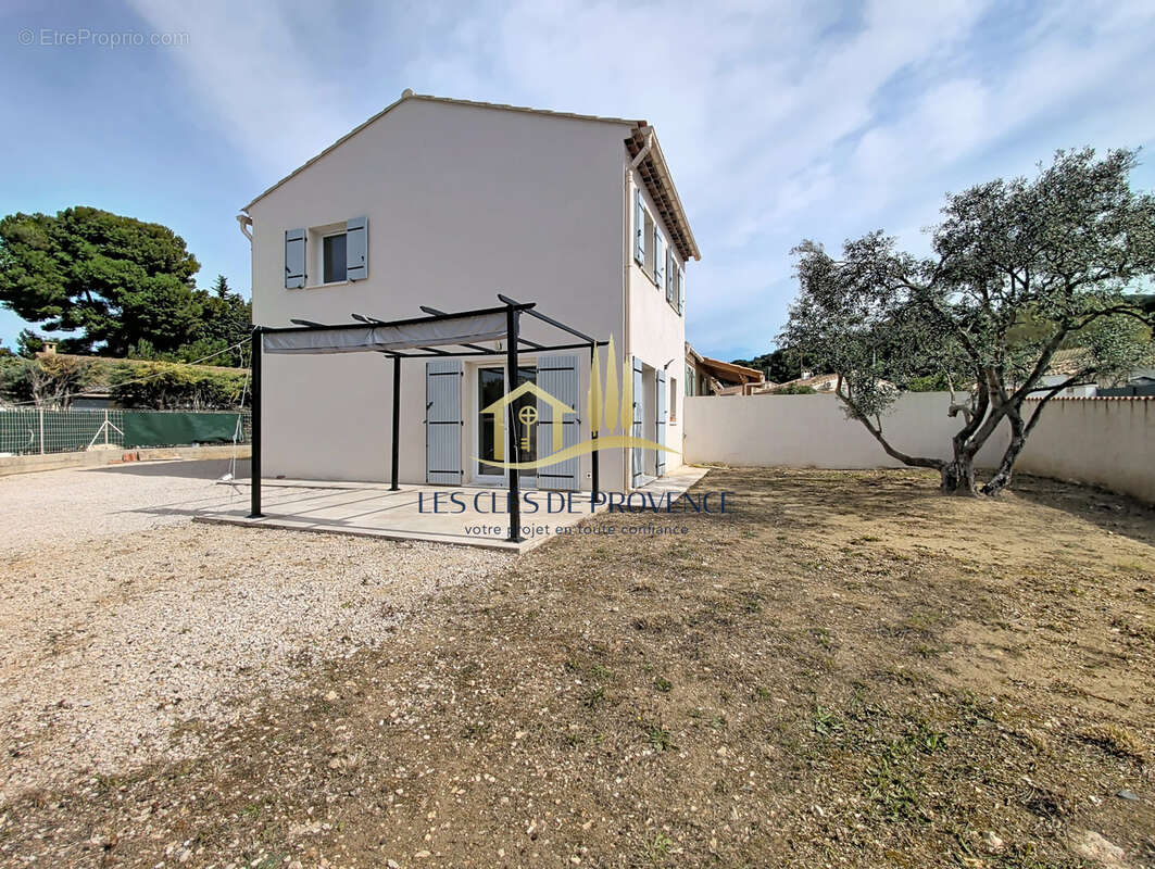 Maison à ROGNAC