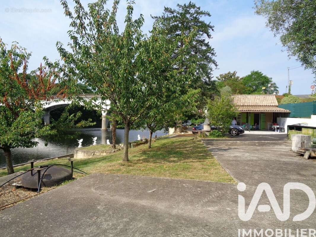 Maison 50 m² à Saint-Capraise-De-Lalinde  - photo 5