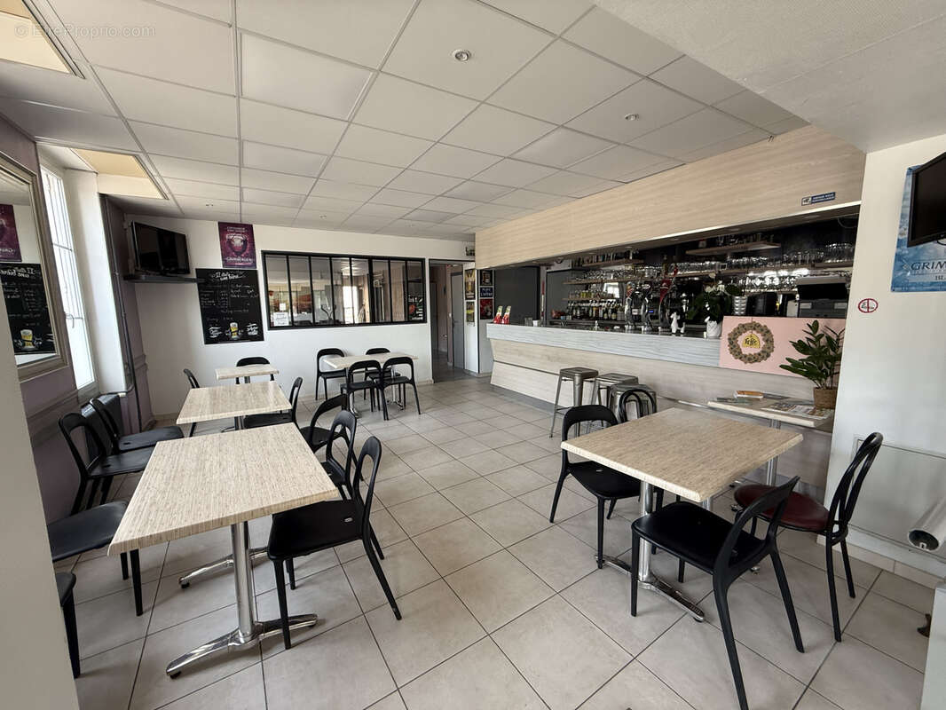 Commerce à MONTBARD