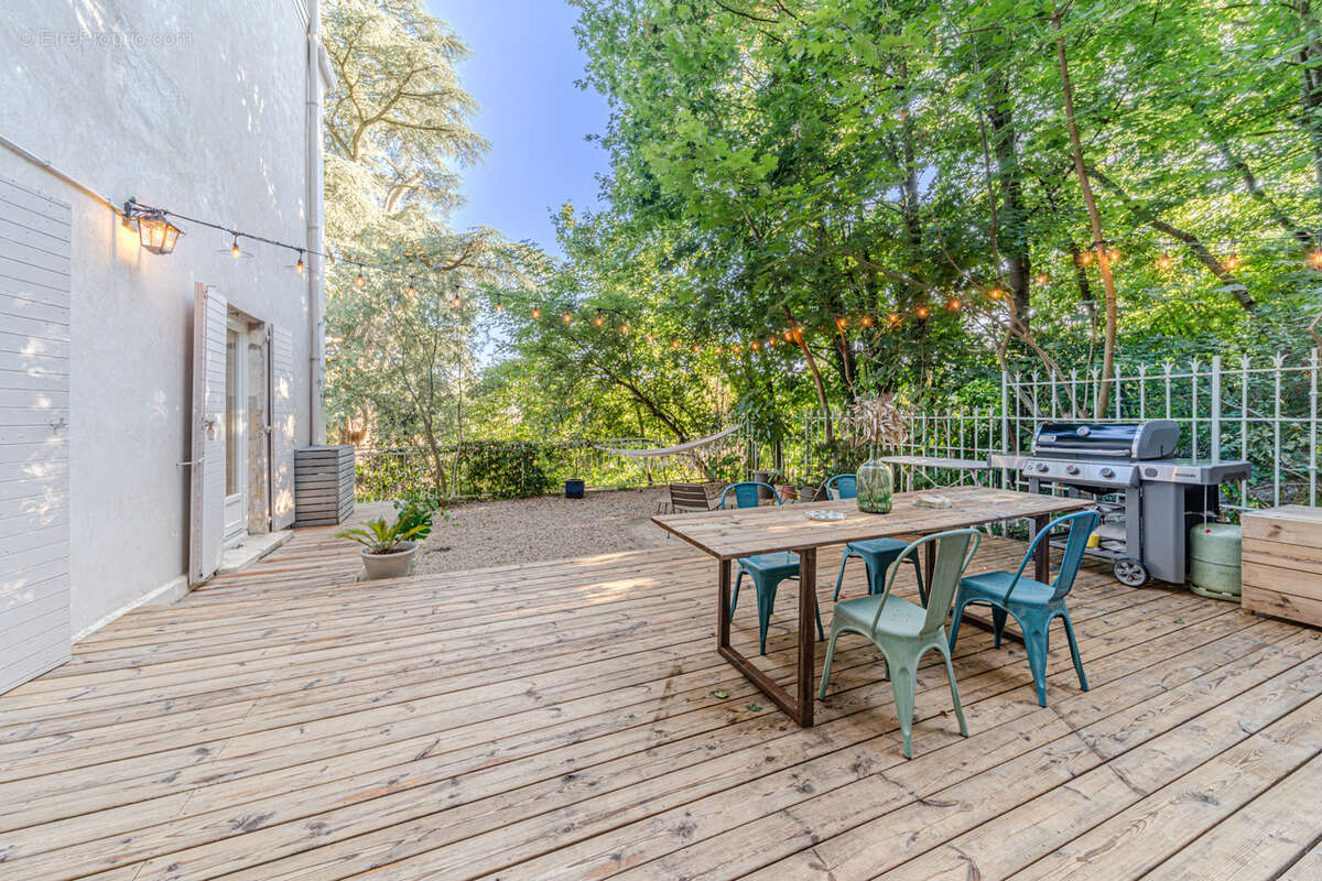 Appartement à OULLINS