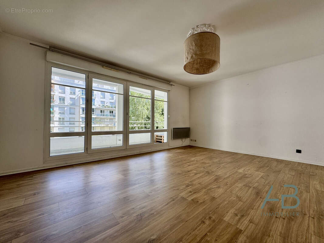Appartement 55 m² à Lille  - photo 2