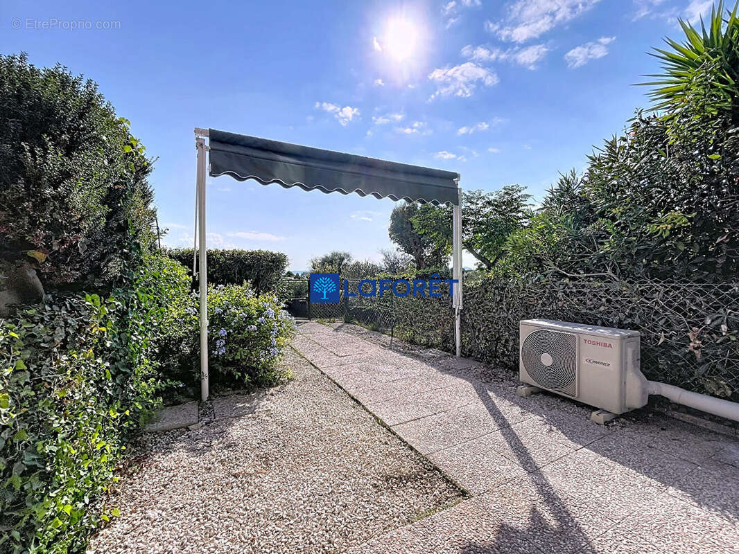 Appartement à CARQUEIRANNE