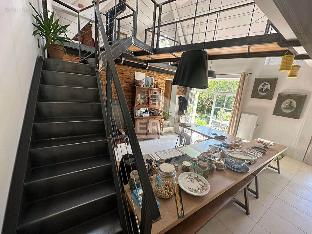 Maison 103m² à Saint Victor de Reno - photo 4