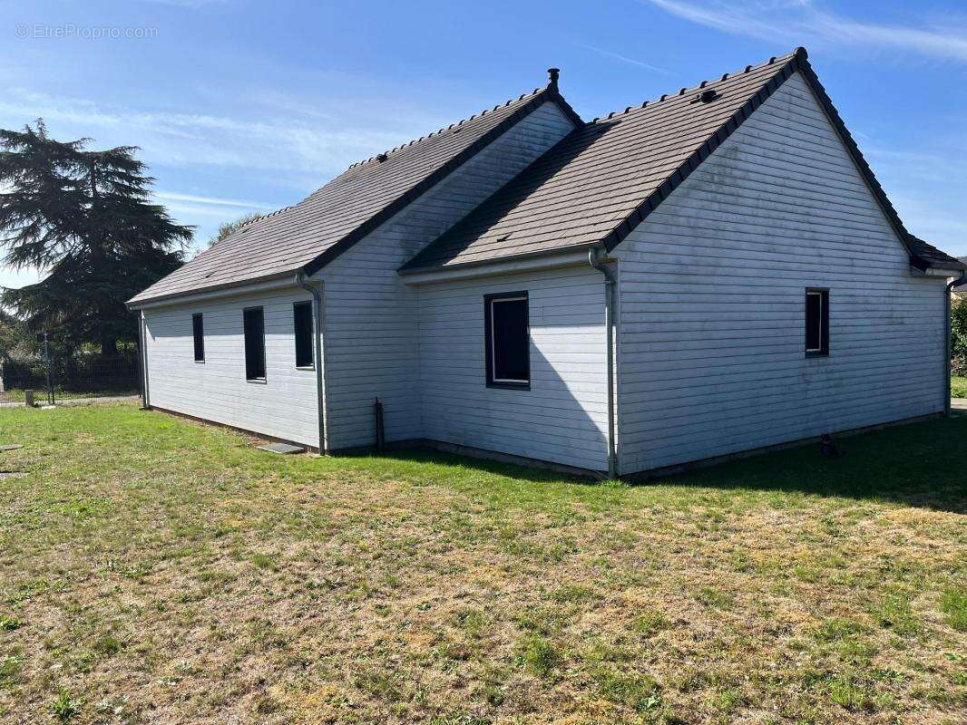 Maison à SAINT-OUEN-DE-MIMBRE