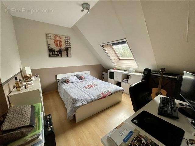 Maison à MONDEVILLE