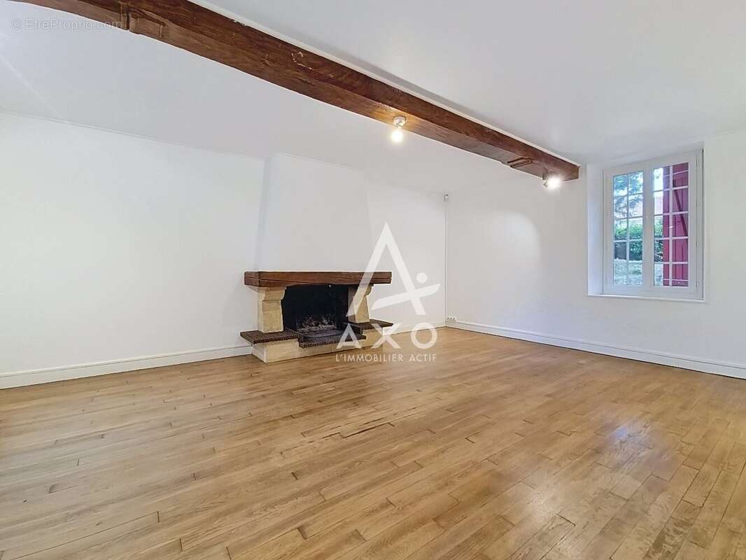 Grande maison rénovée à Auneuil   grange et jardin clos - photo 3