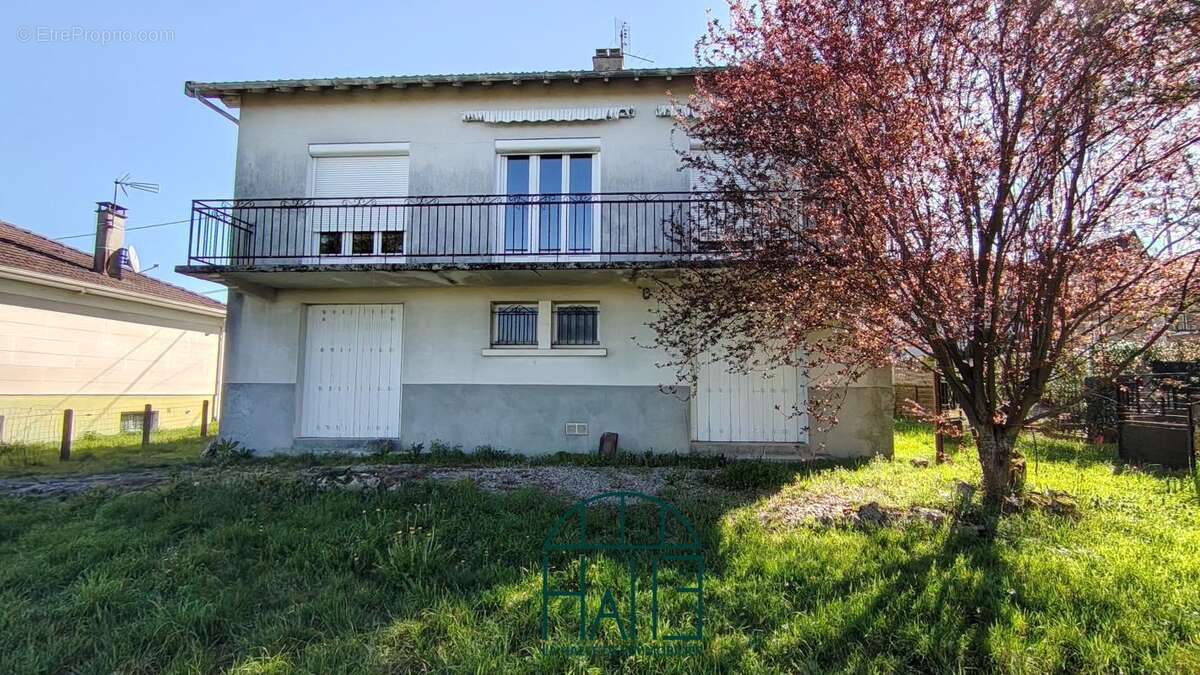 Maison à SAINT-JUNIEN